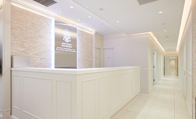 【プラザ美容外科】東京都港区新橋/月給35万円～